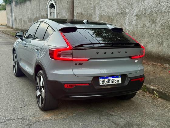 VOLVO C40 P8 RECHARGE TWIN ELECTRIC ULTIMATE AWD